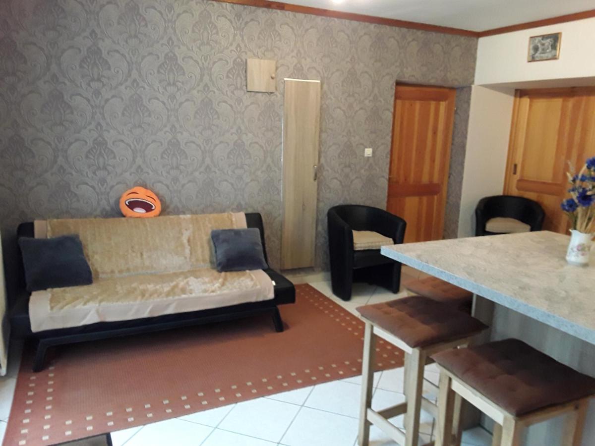 Chambres D'Hotes Au Vieux Moulin Entre Sarreguemine Et Bitche Rahling Exteriör bild