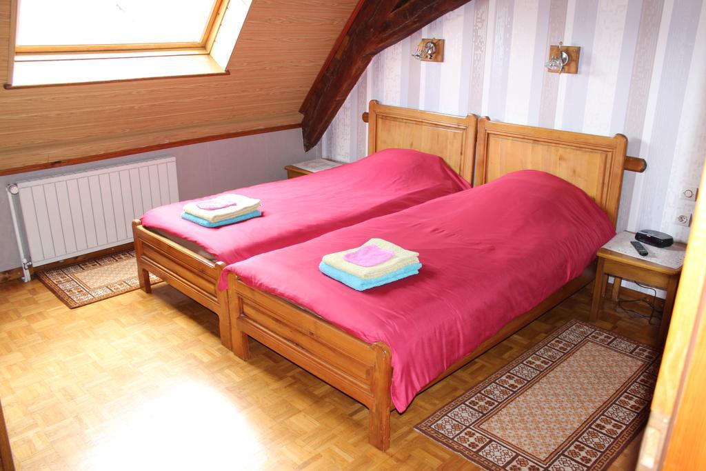 Chambres D'Hotes Au Vieux Moulin Entre Sarreguemine Et Bitche Rahling Rum bild